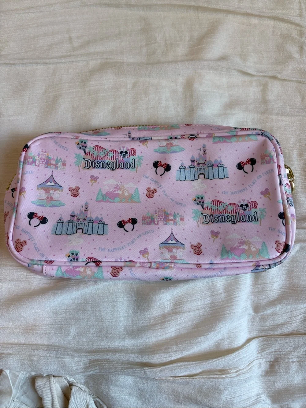 Disneyland Stoney Clover Lane small pouch like new